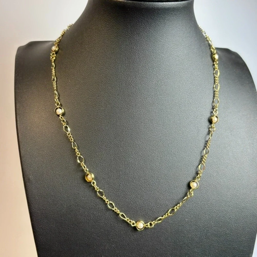 Necklace Captive Pearl Choker Gold Tone Dainty Elegant Piece 16‎ inch